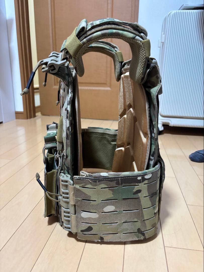 マルチカム プレートキャリア MOLLE クイックリリース