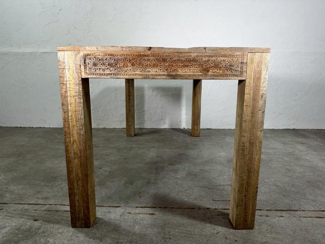 『KARE』カレ ダイニングテーブル 食卓テーブル レリーフ RWdin15