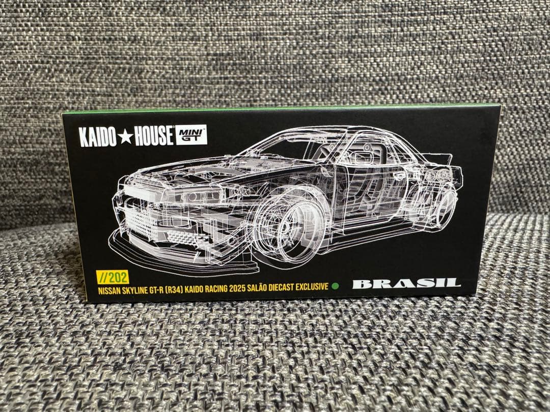 MINIGT KAIDO HOUSE スカイラインGT-R R34 Brazil
