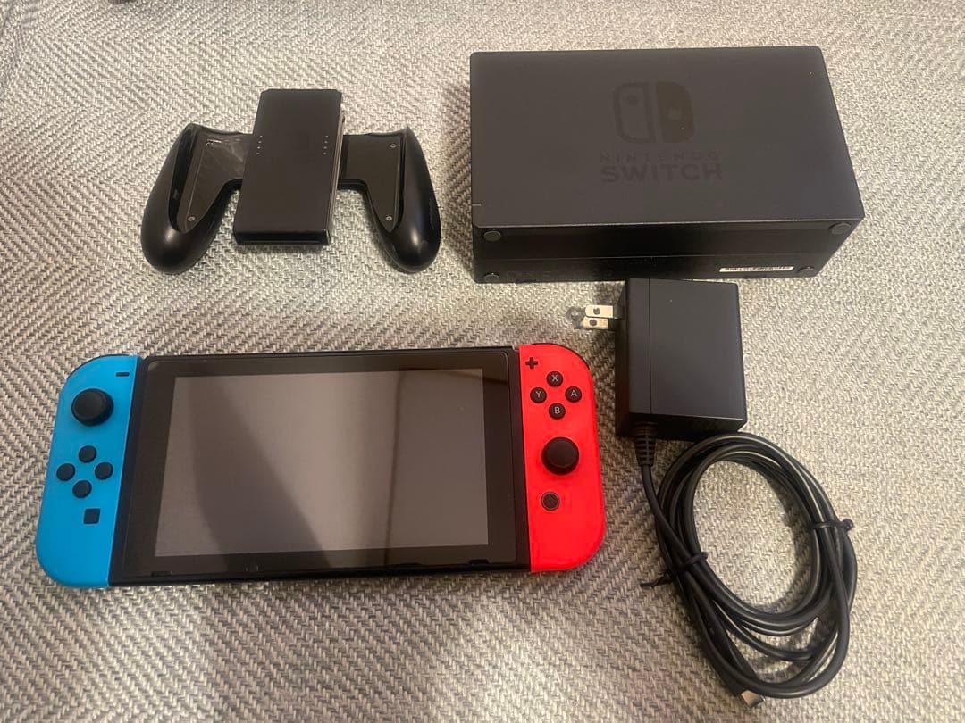 【良品】Nintendo Switch 本体 ネオンブルー／ネオンレッド