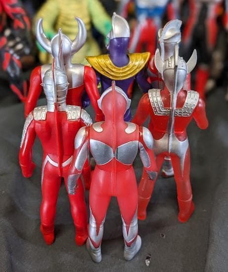 大怪獣バトル・ウルトラ銀河伝説（バンダイ）ソフビフィギュア15体＋6体セット