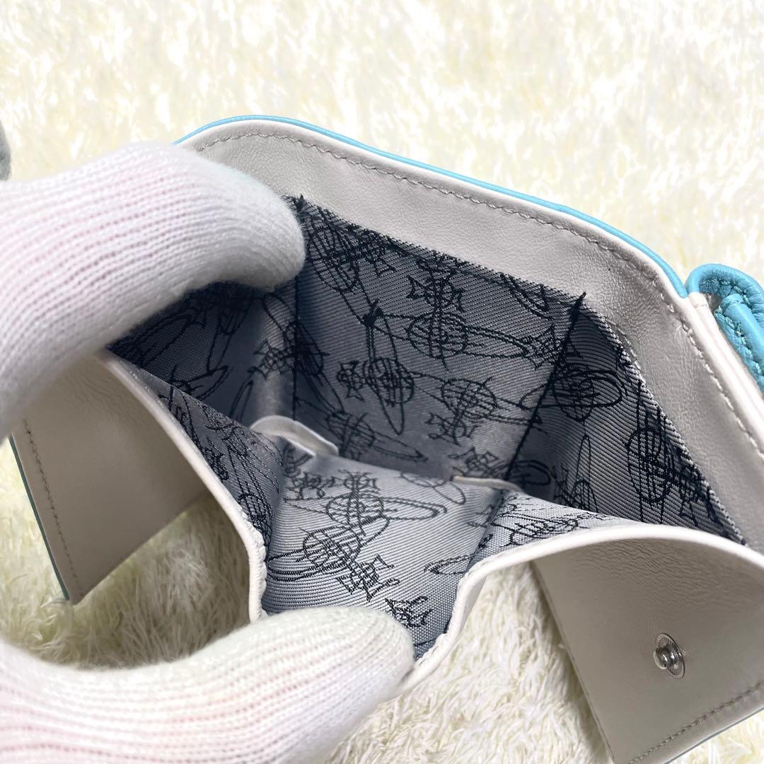未使用に近い ヴィヴィアンウエストウッド 折財布 ブルー 三つ折り財布 レター