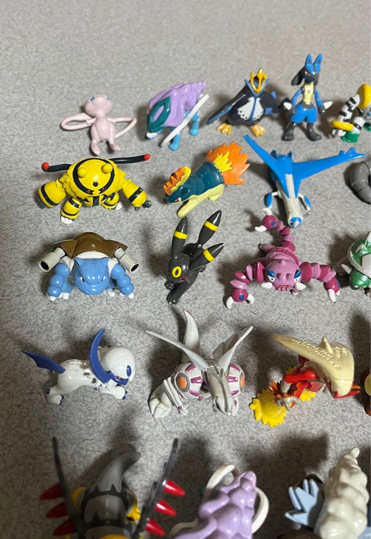 ポケモン　フィギュア　モンコレ　まとめ売り　刻印入り　当時物　63個