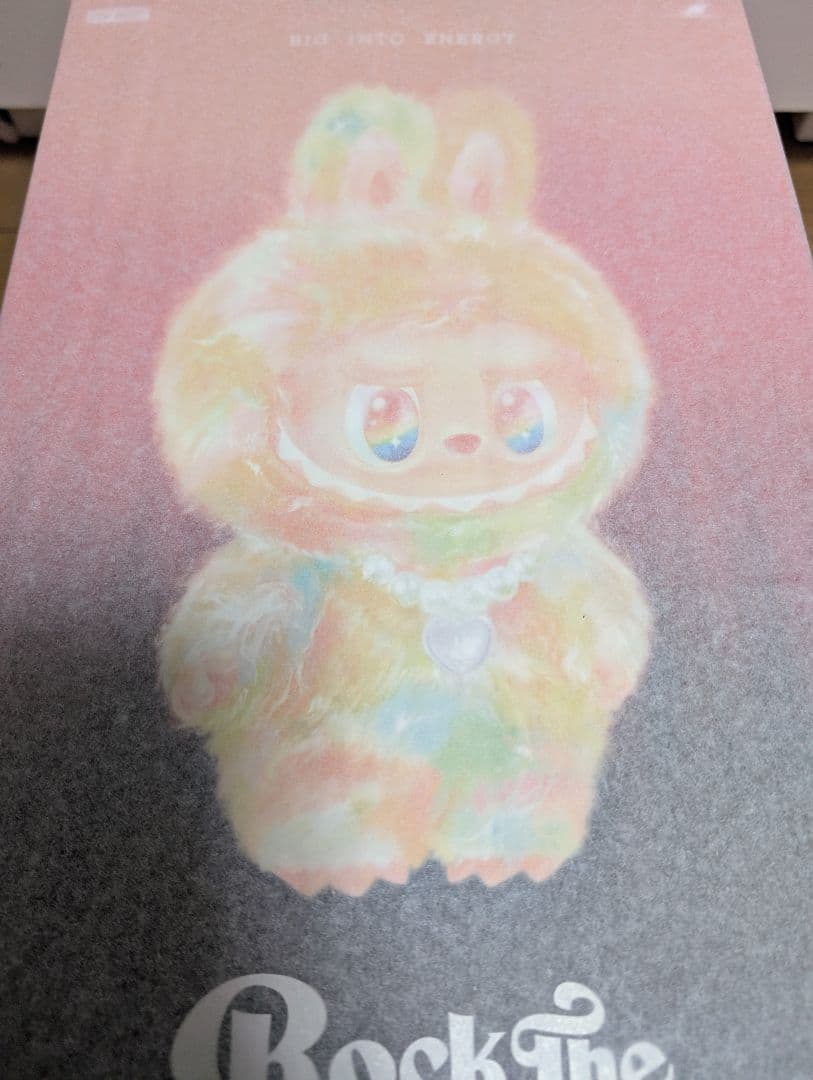 ラブブBig into Energy ROCK THE UNIVERSE