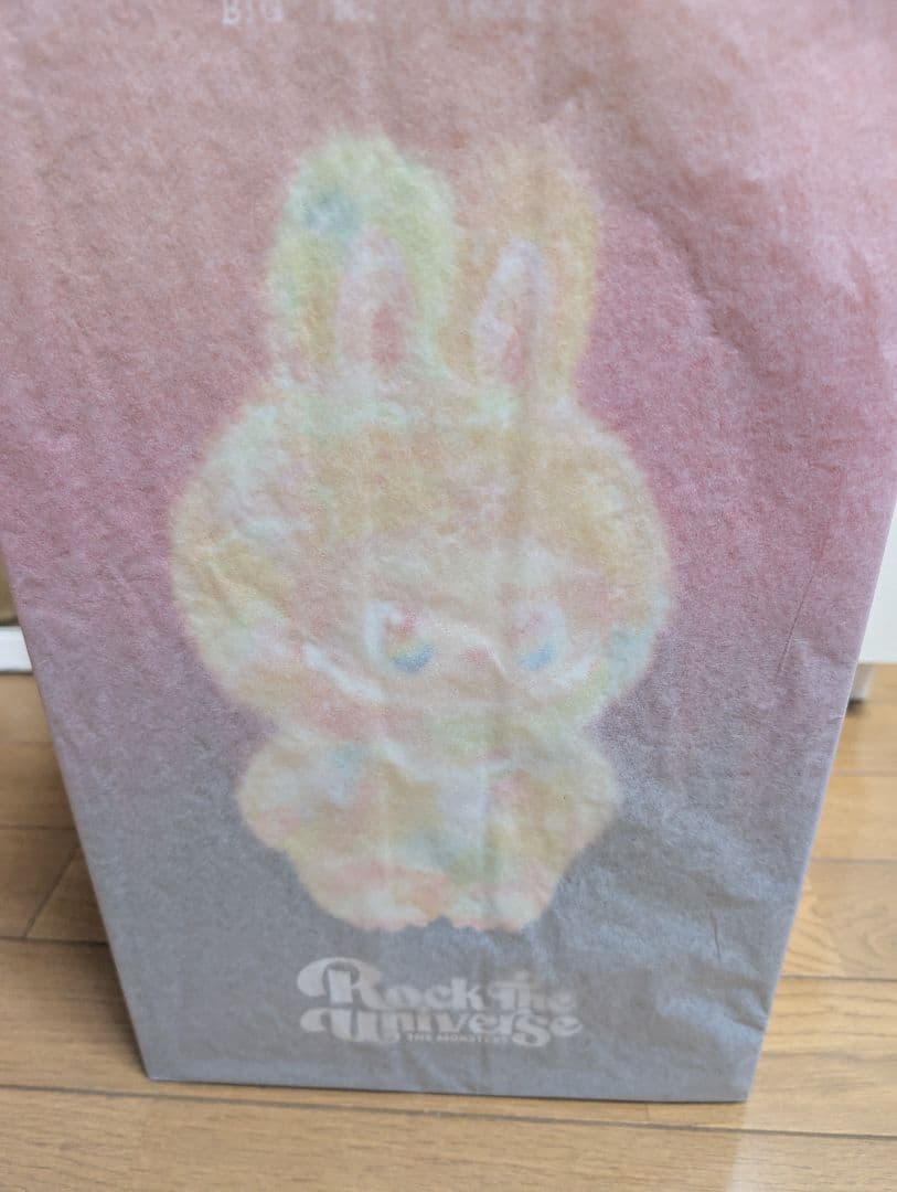 ラブブBig into Energy ROCK THE UNIVERSE