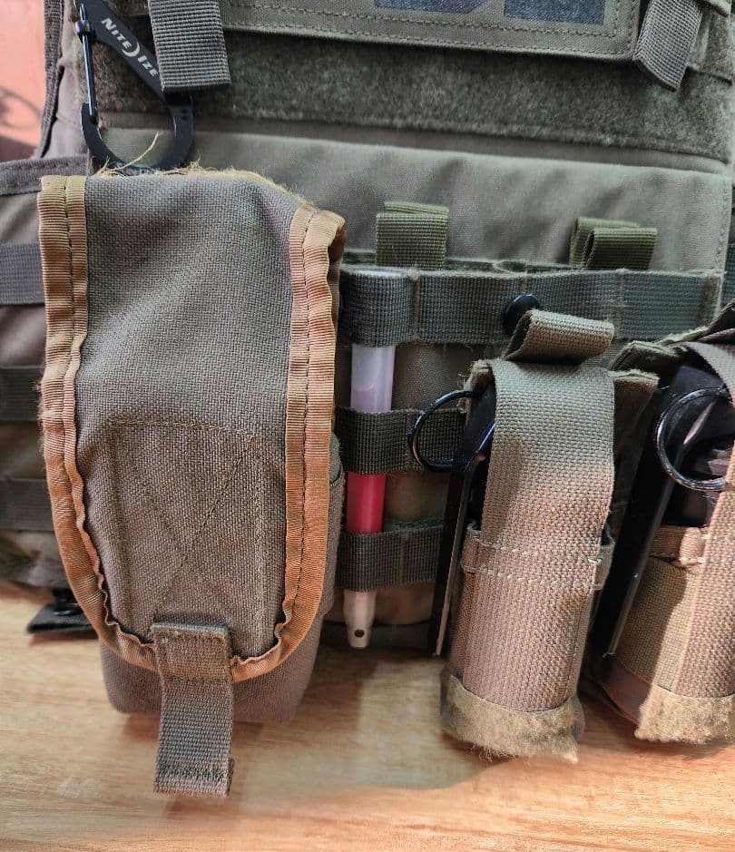 DBT UTOCタイプ プレートキャリア(レンジャーグリーン)米国 FBI 装備