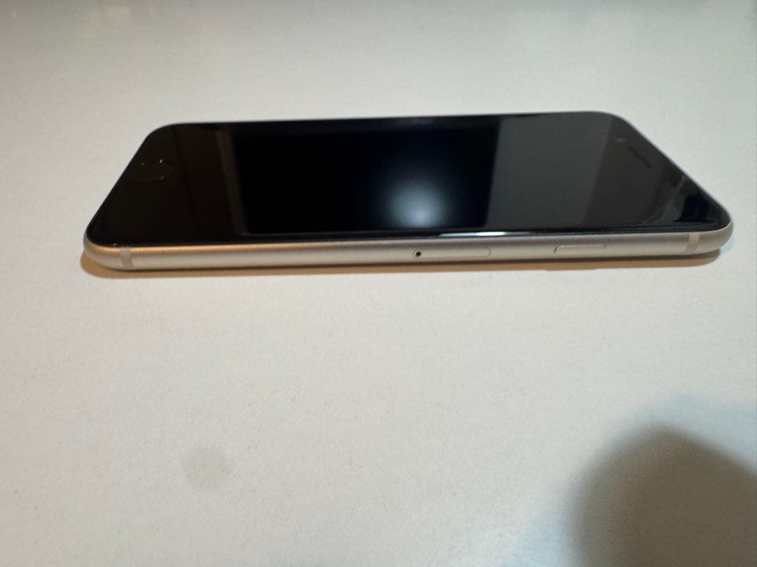 【消音】【海外】iPhone SE (第3世代) 128GB シャッター音無