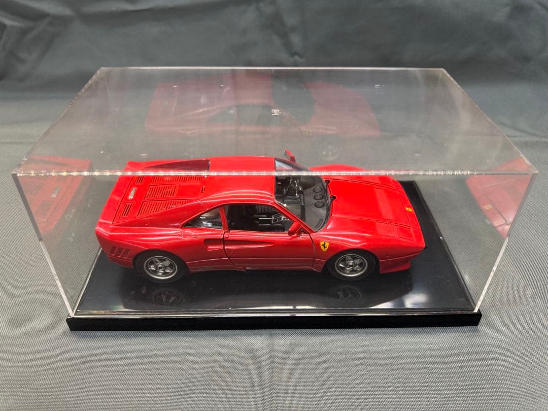 Ferrari 308 1/18スケール ミニカー