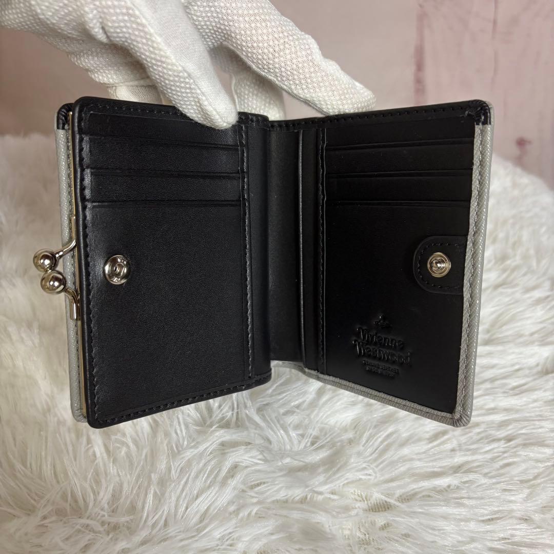 【人気・新品未使用】ヴィヴィアンウエストウッド 二つ折財布　グレー クリスマス