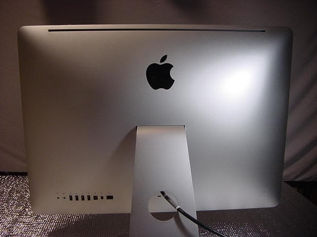 Apple iMac 2.3GHz Intel Core i5　Monterey