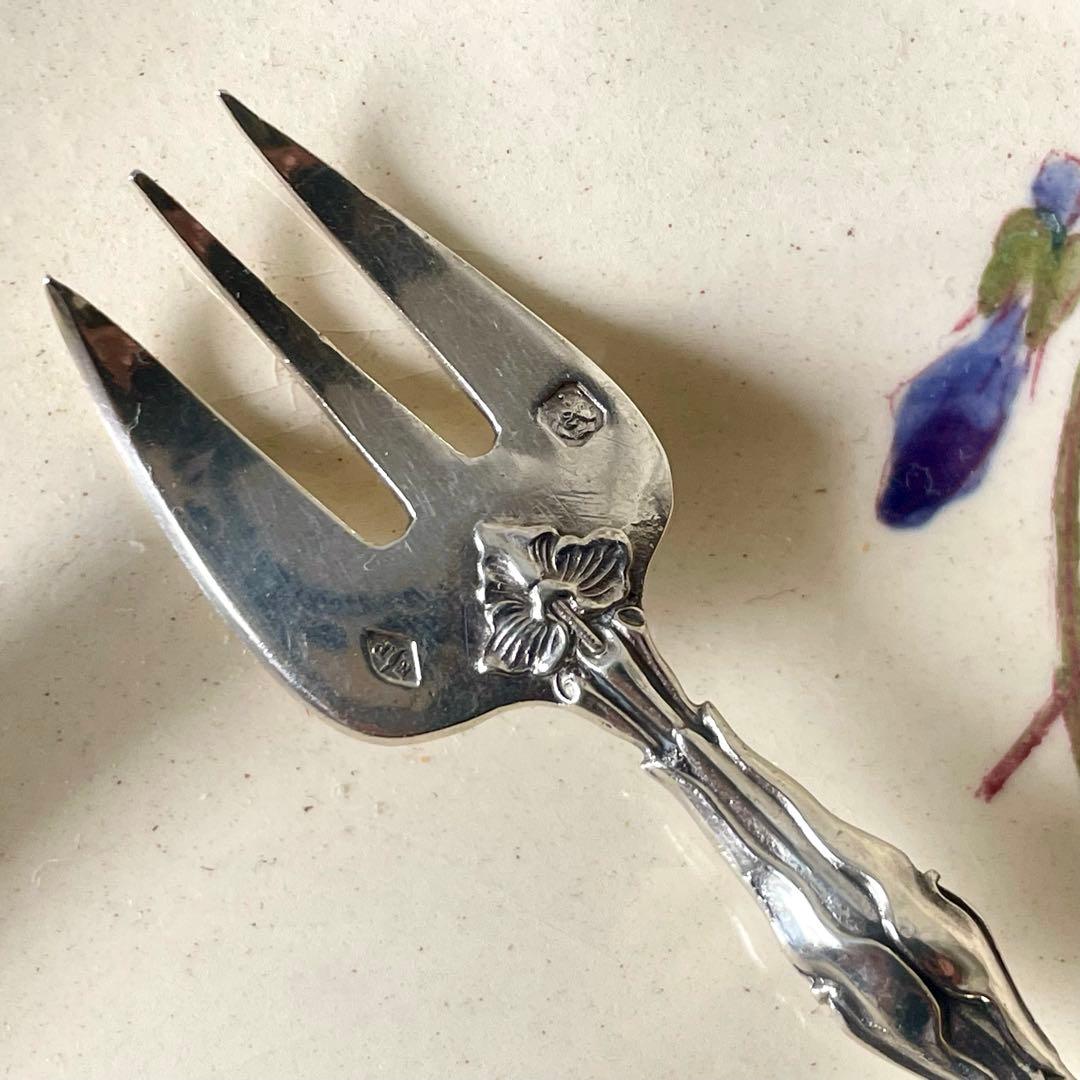 アンティーク　純銀製オイスターフォーク2本&ナイフレストピュイフォルカ3点セット