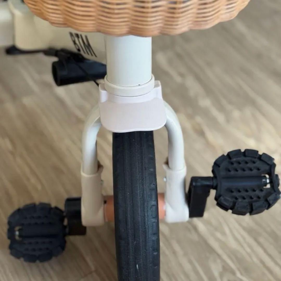 BTM 三輪車 ホワイト バスケット付き