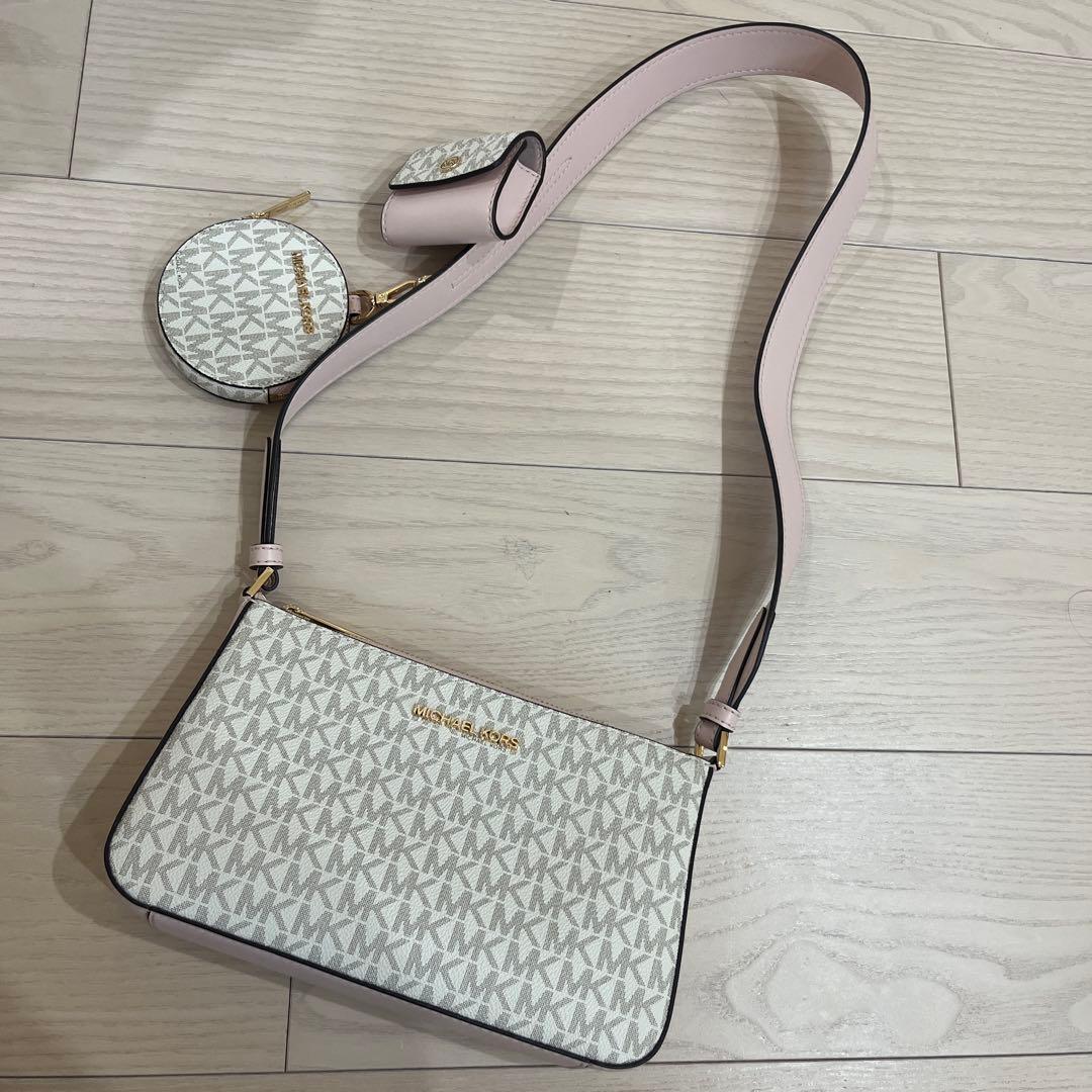 JET SET TRAVEL クロスボディ　ピンク　マイショルダーバッグ