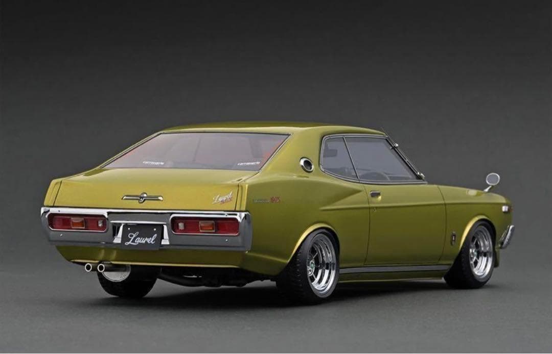 【新品未開封品】イグニッションモデル 1/18 日産 ローレル 2000SGX