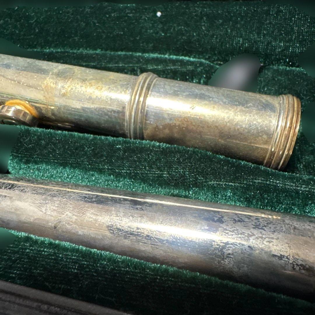 シルバーフルート本体 ケース付き