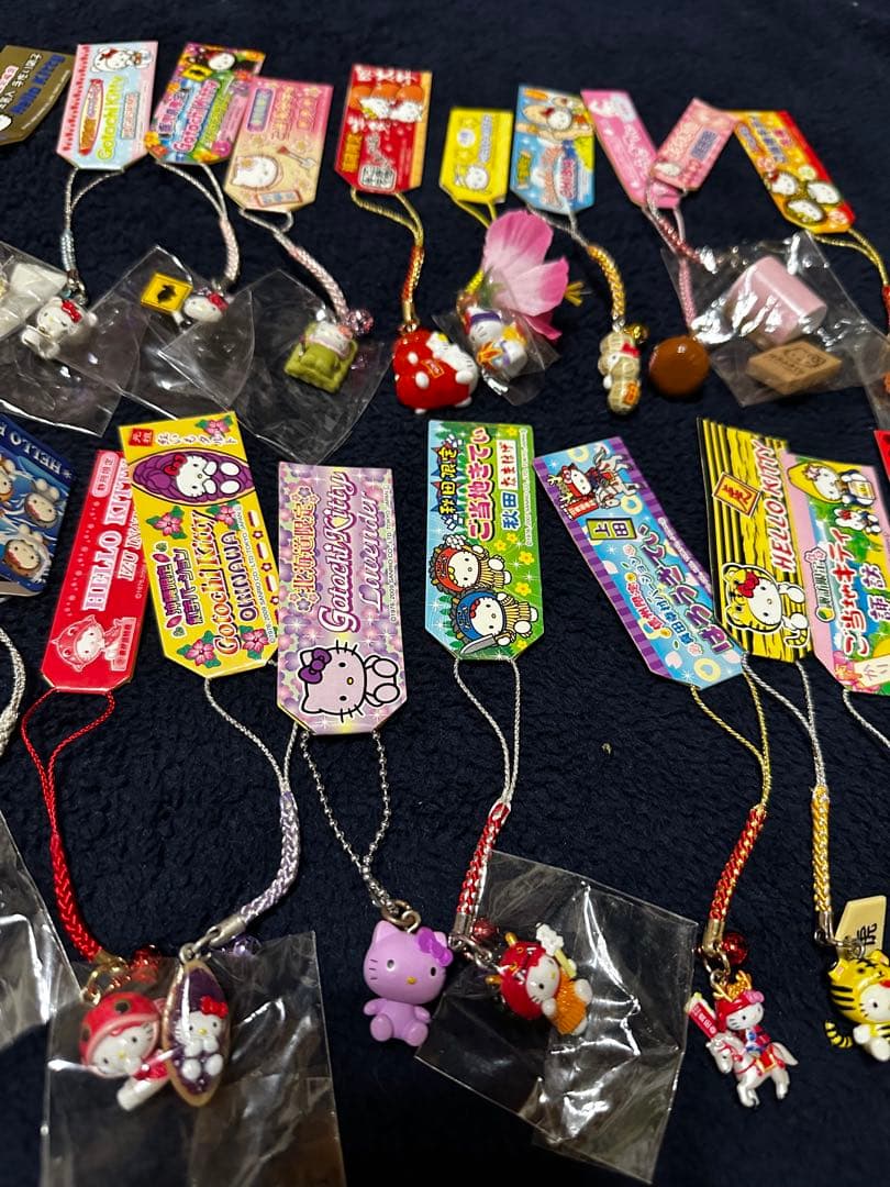 ハローキティ ストラップ まとめ売り 約83個