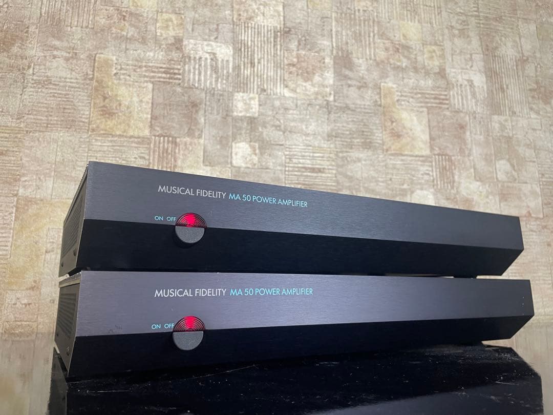 【 希少 】 Musical Fidelity 【 モノラルパワーアンプ 】