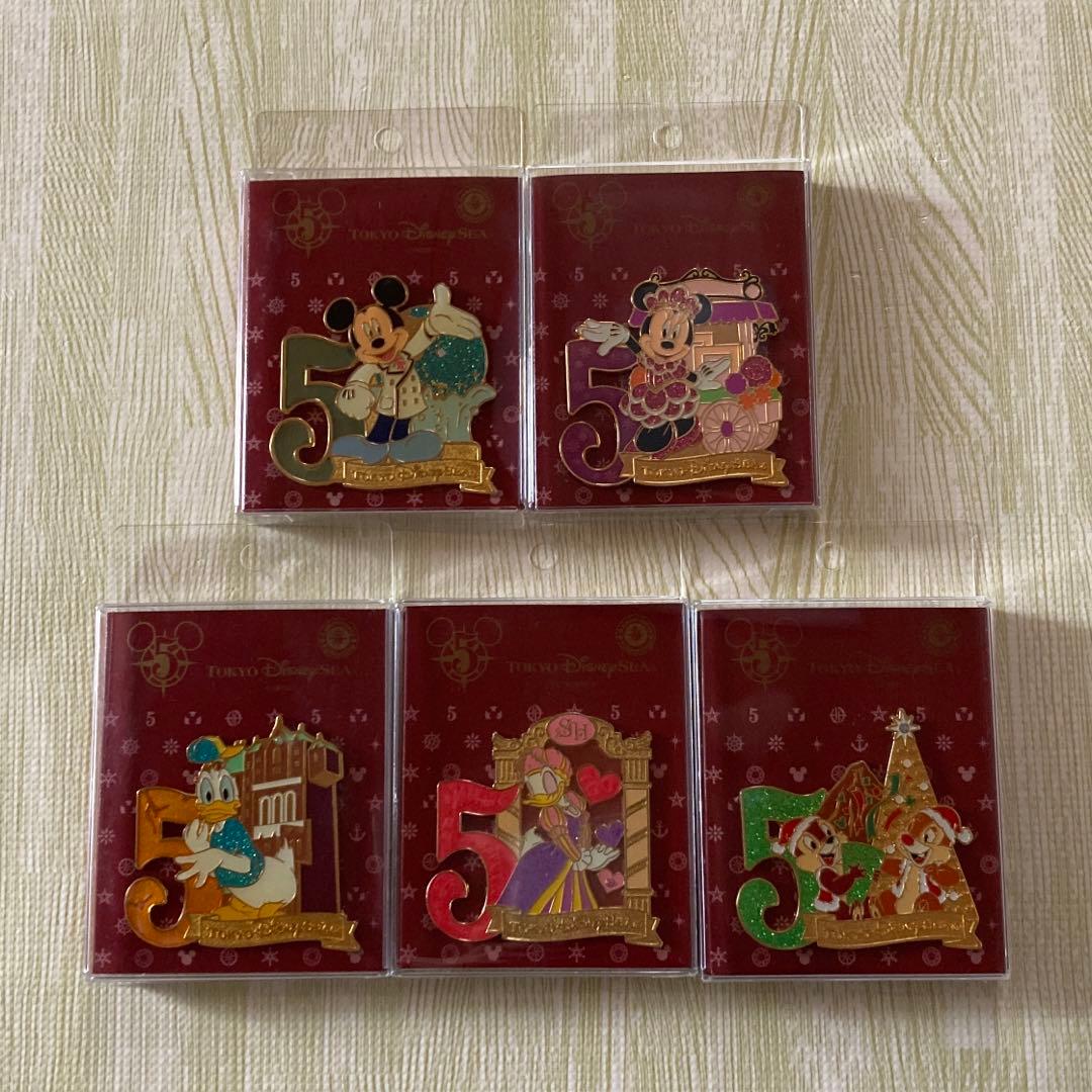 ディズニーシー　5周年　ピンバッジ コンブリセット　希少