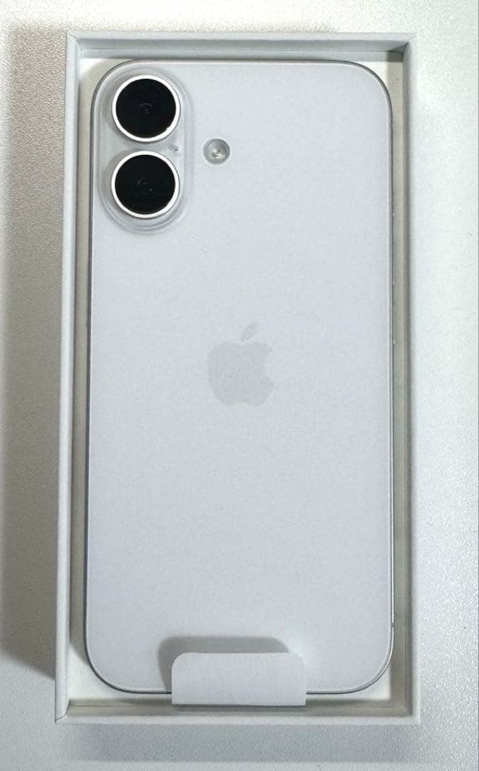 【美品】Apple iPhone16 128GB SIMフリー