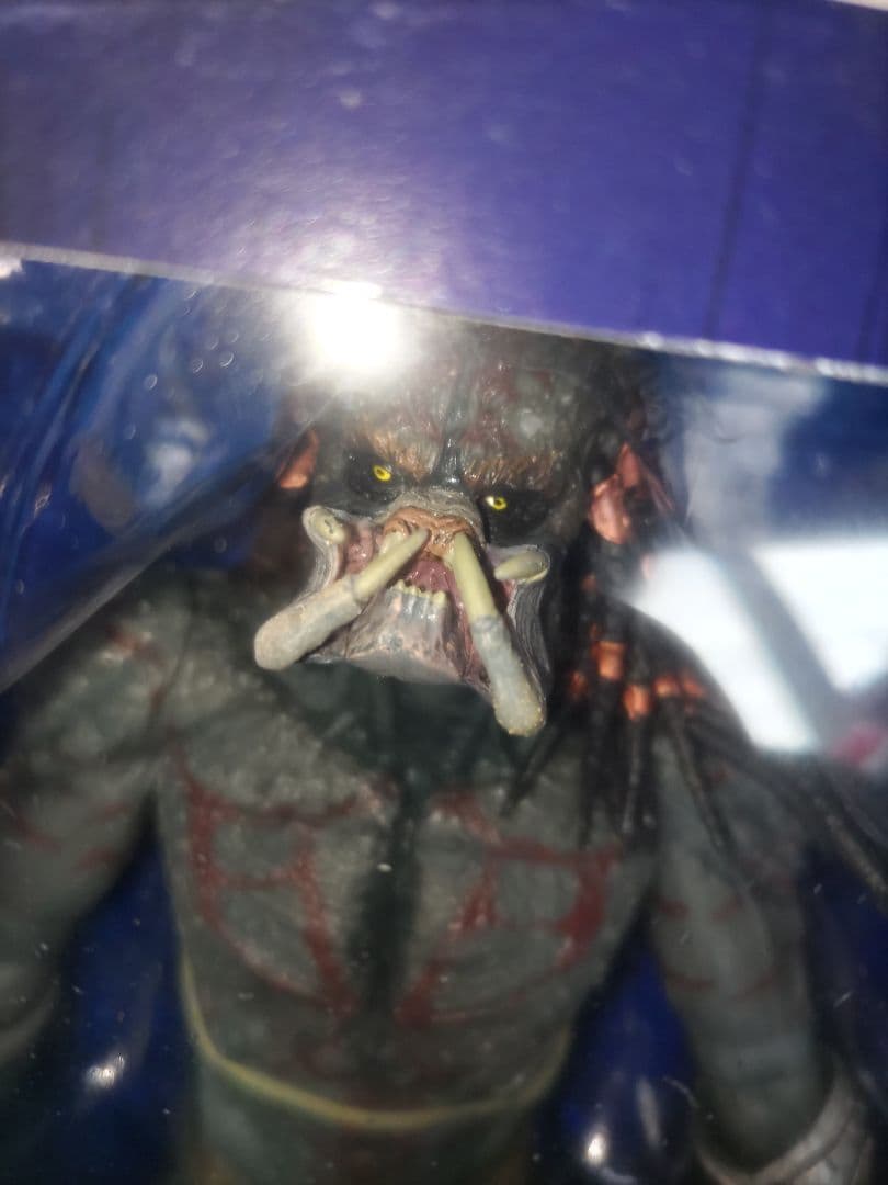 タ*ウ様 未開封品　NECA ネカ　アーマードアサシンプレデター　プレデターバッ