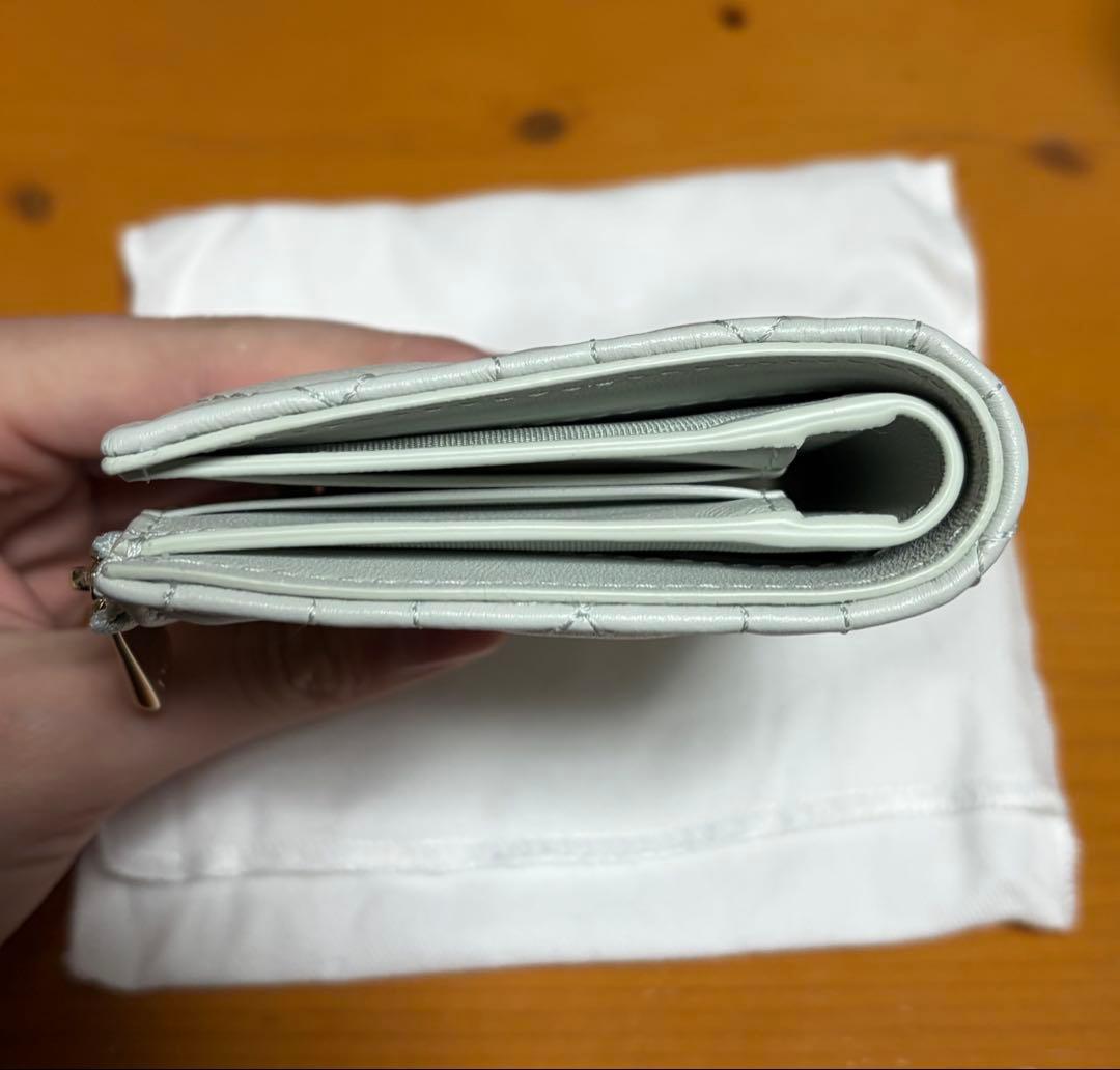 大幅値下げしました　「新品」LADY DIOR DAHLIA ウォレット