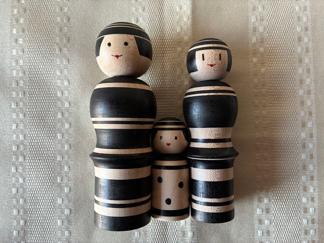 ルビンのこけし ファミリー ブラック 黒 限定品 青森県黒石市 22000円