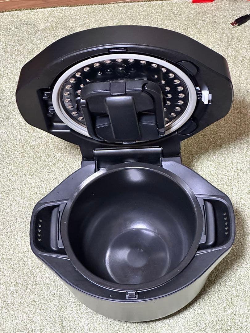 シャープ ヘルシオ ホットクック KN-HW24H 2〜6人用 2.4L容量