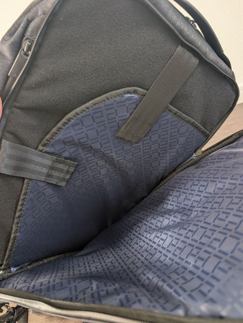 【極美品級】✨aceビジネスリュックB4　撥水軽量 定価28600円10％OFF