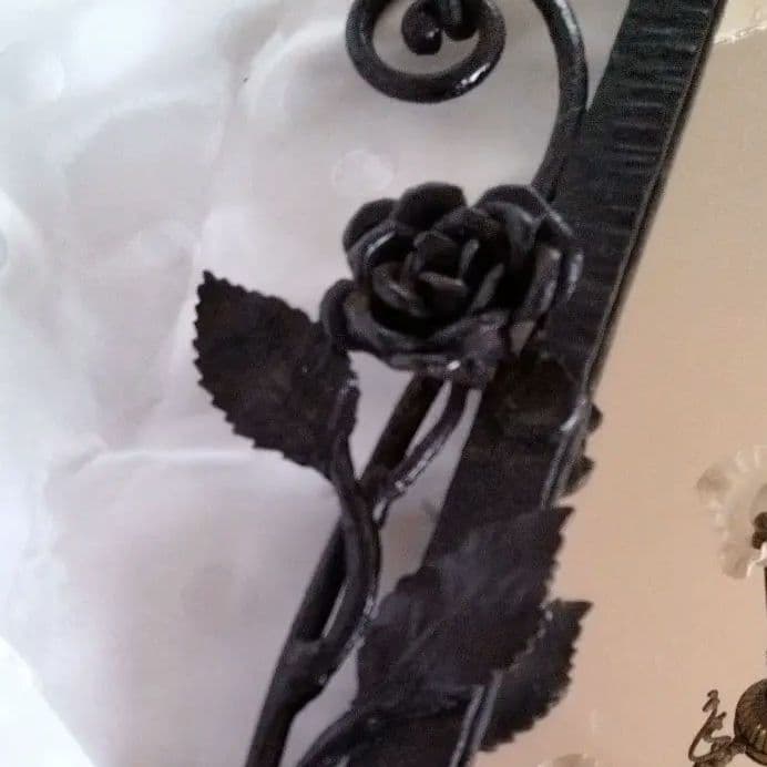 アイアンブラックローズ、美品、匿名配送、アンティークミラー。