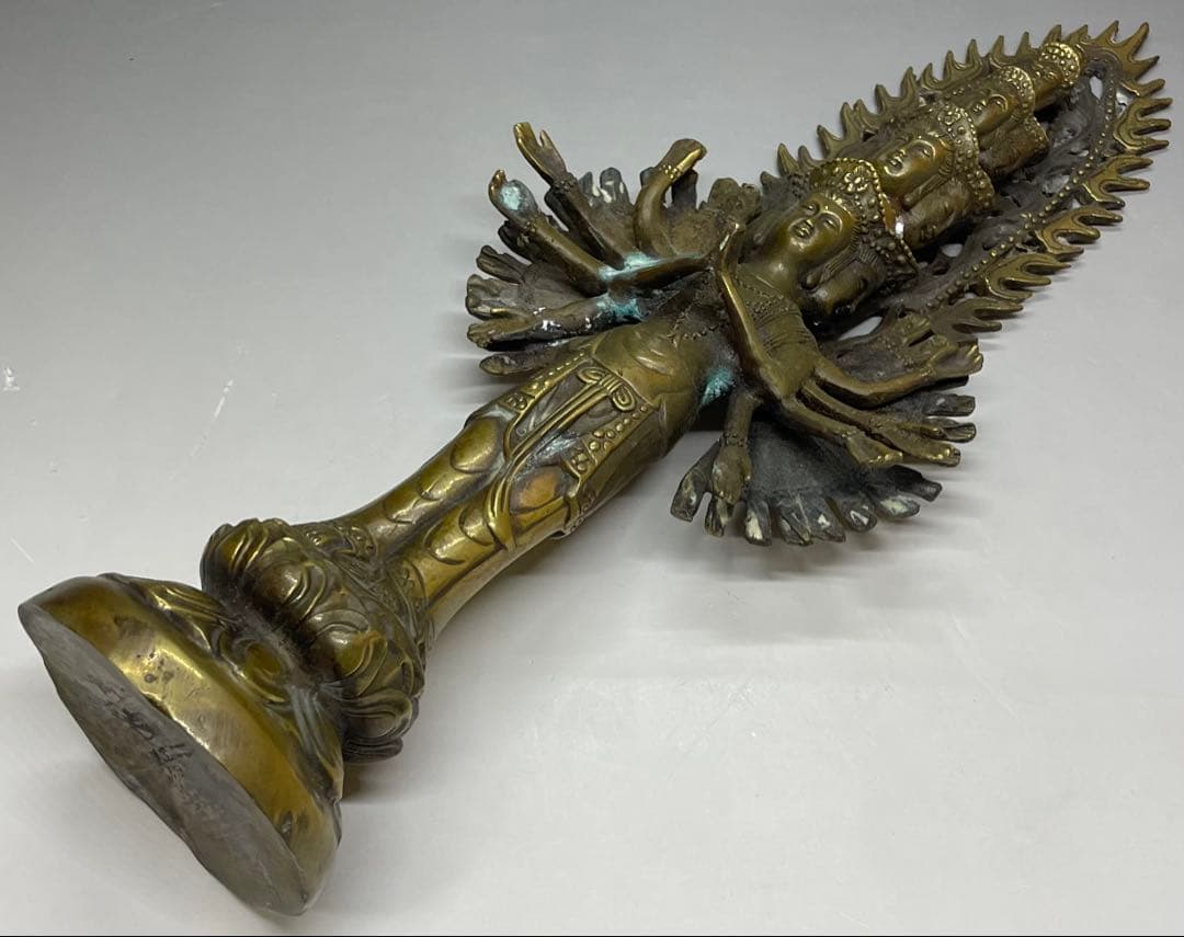 十一面千手千眼観世音菩薩　黄銅　病気平癒　災難除け　延命長寿　C2994