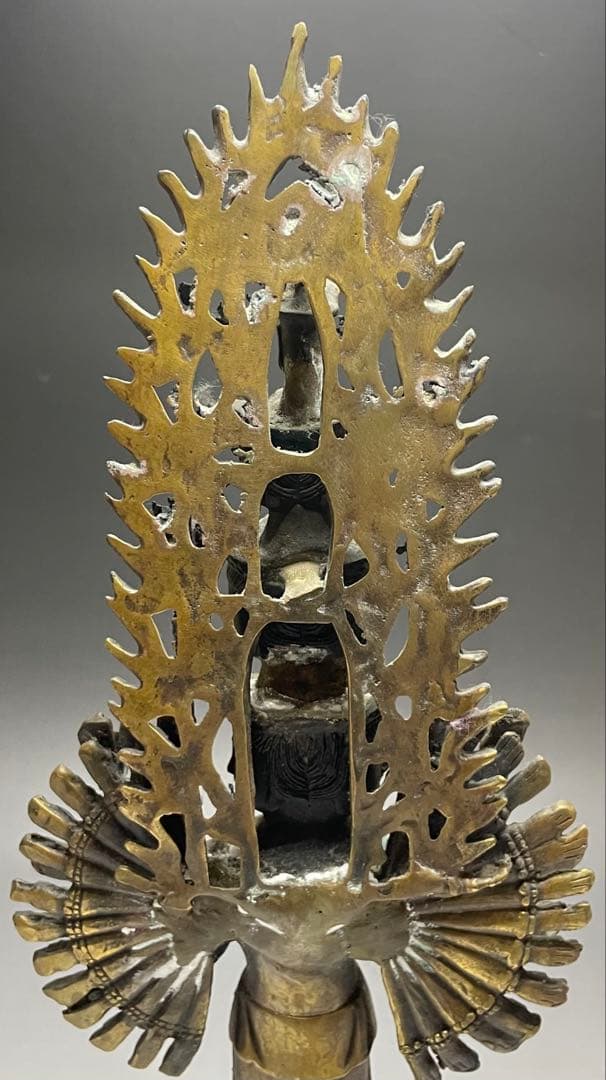 十一面千手千眼観世音菩薩　黄銅　病気平癒　災難除け　延命長寿　C2994