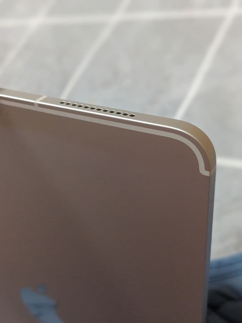 n*e様 Apple iPad Air 第5世代 256GB WiFi+セルラー