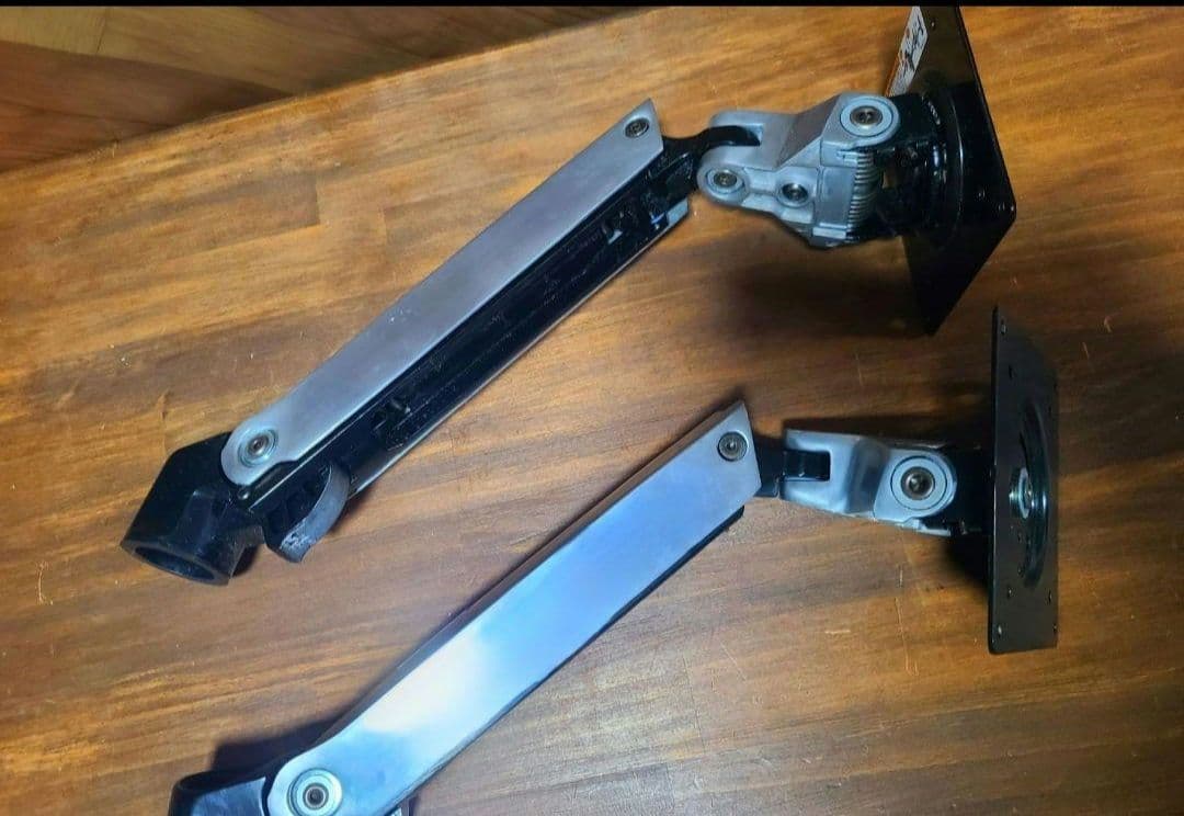 エルゴトロン　デュアルモニターアーム