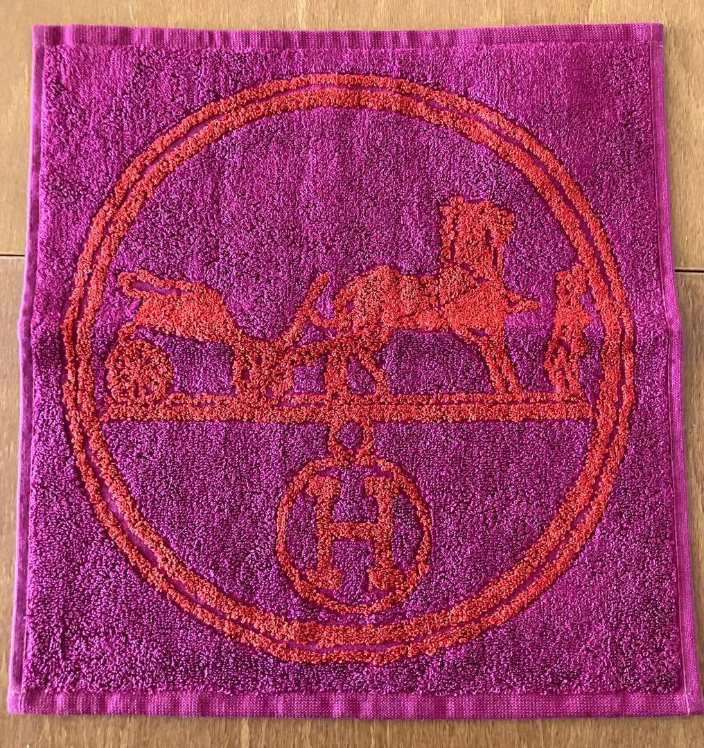 新品未使用　エルメス　タオルハンカチ ハンドタオル