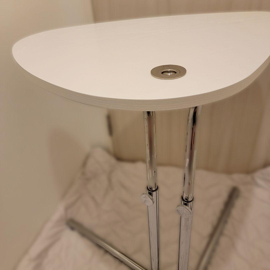 ACTUS アクタス TECTA テクタ K22 ホワイト三角形 サイドテーブル