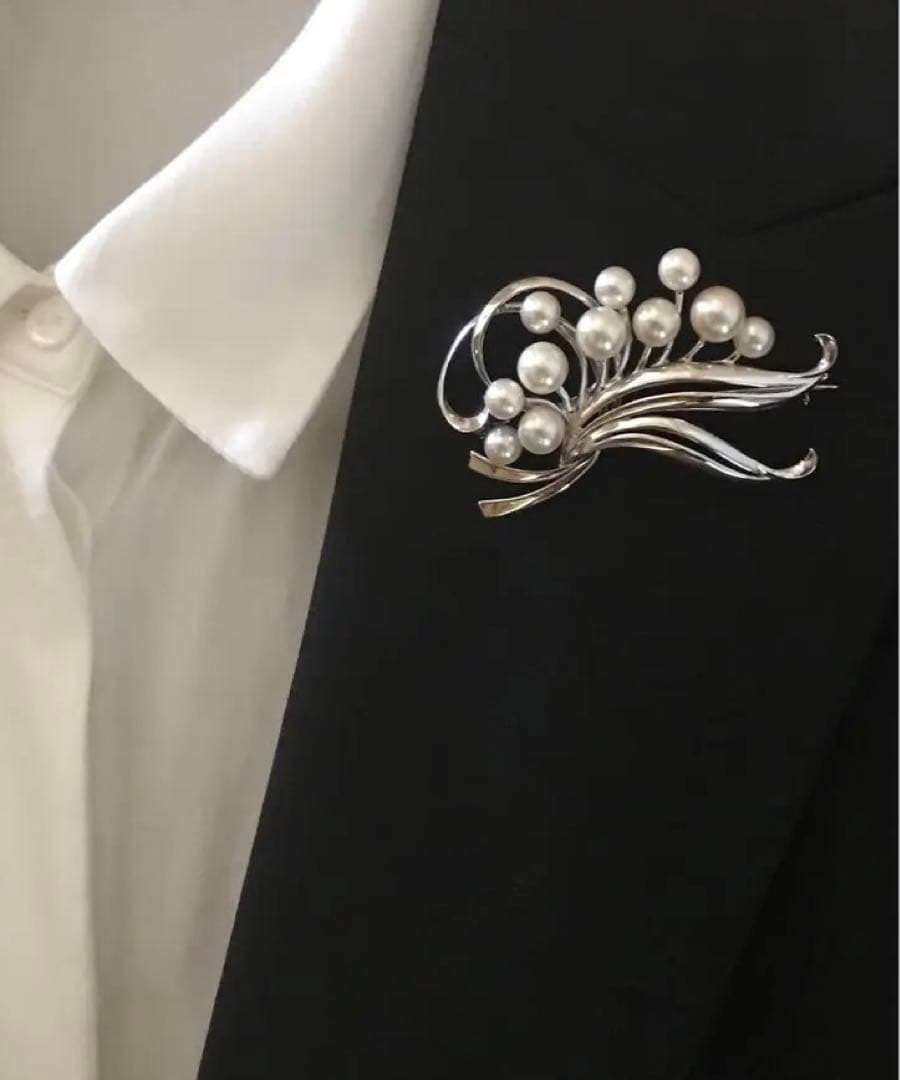 【特価！】MIKIMOTO 華やか　ゴージャス　AKOYA ブローチ