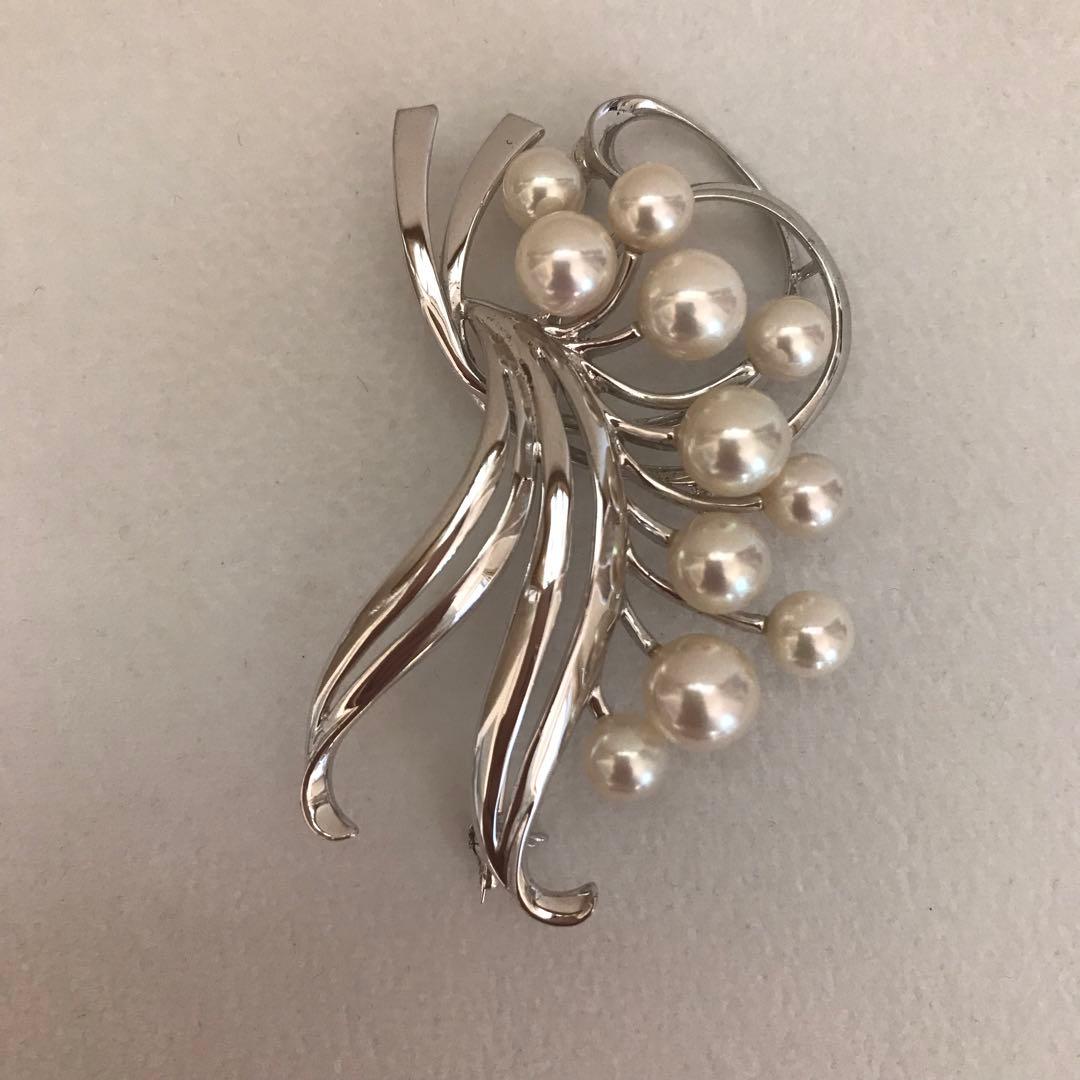 【特価！】MIKIMOTO 華やか　ゴージャス　AKOYA ブローチ