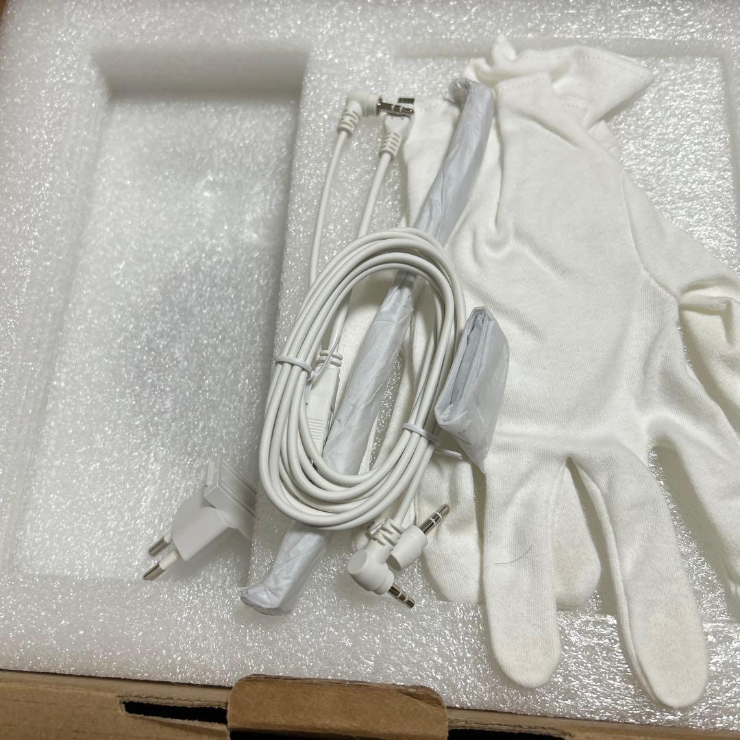 こんにちは TRANSPARENT ホワイト スピーカー