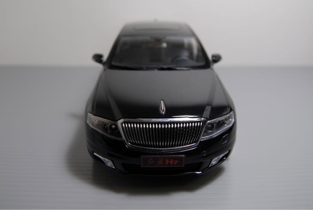 紅旗 H7 1/18 ミニカー 第一汽車 ホンチー