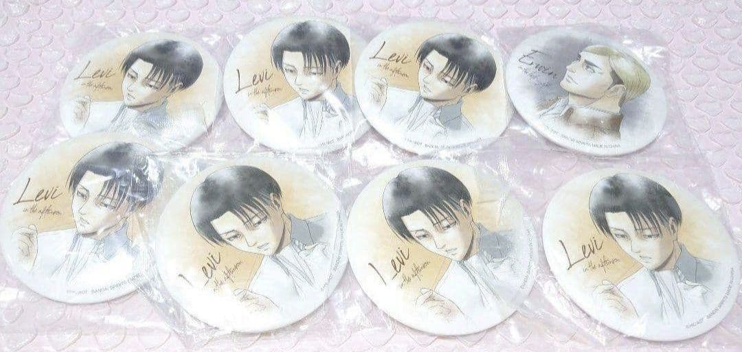 進撃の巨人 リヴァイ エルヴィン 缶バッジ attack on titan