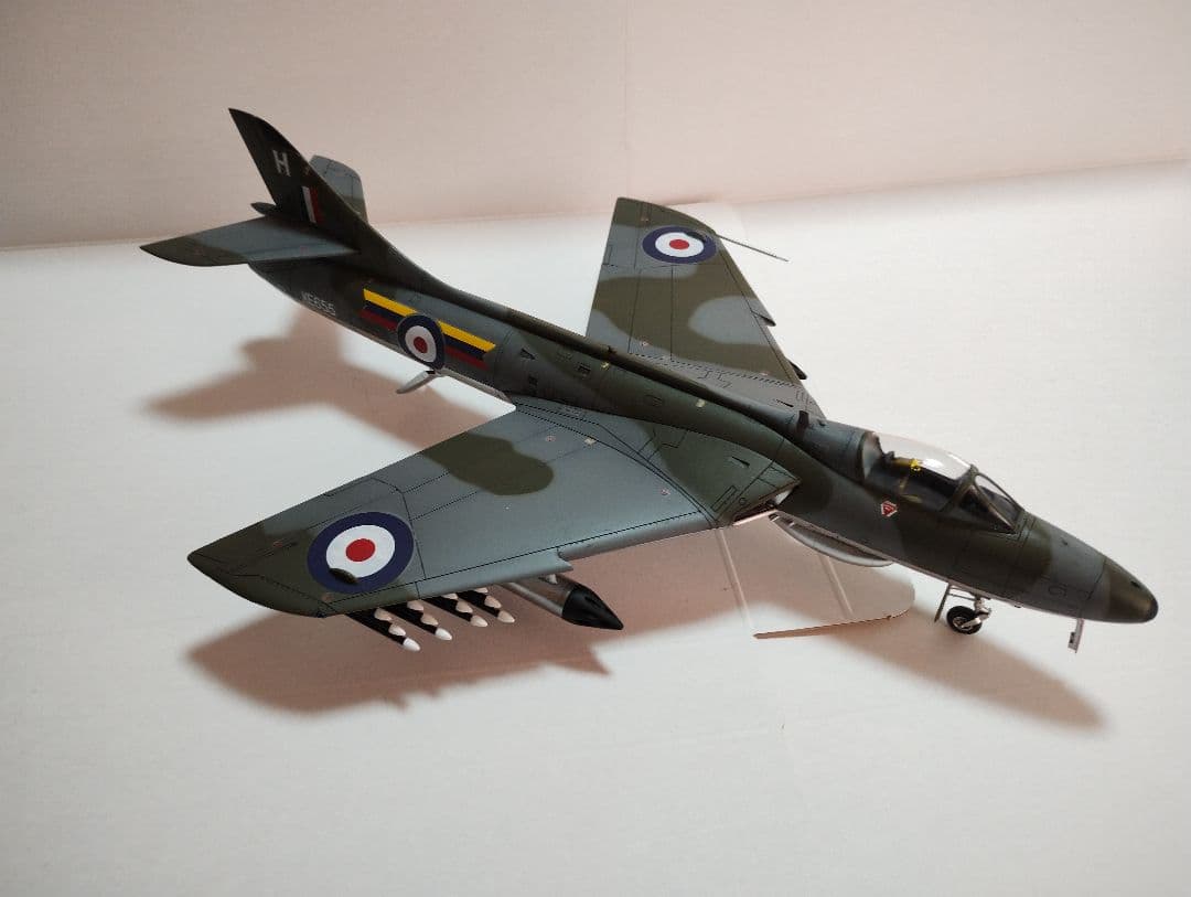 プラモデル完成機　1/48　ホーカーハンターFGA.9