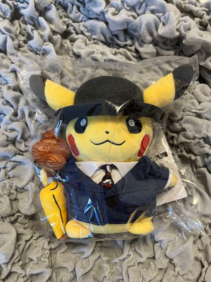 ロンドン限定 ピカチュウぬいぐるみ