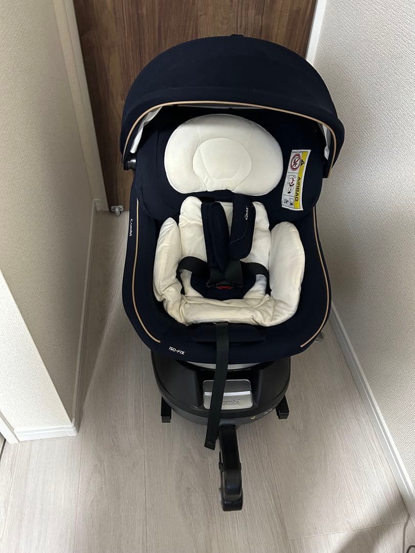 Combi ISO-FIX チャイルドシート クルムーブ