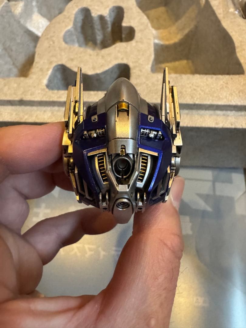 ThreeA オプティマスプライム プレミアム版　カスタムヘッド付き