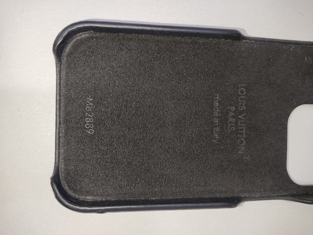 Louis Vuitton iPhone15pro用ケース モノグラム 美品