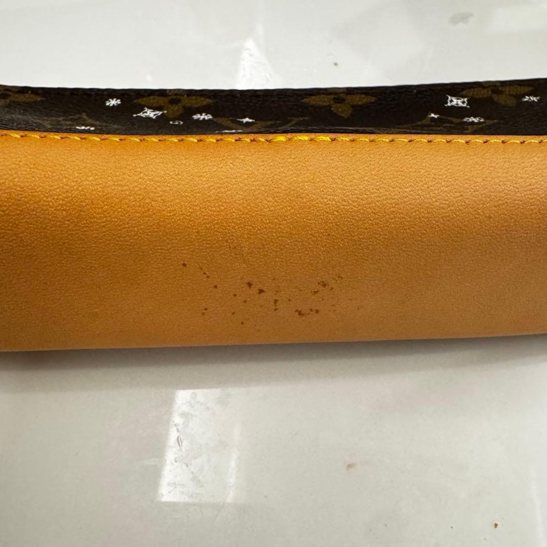 louisvuitton ペンケース 限定品