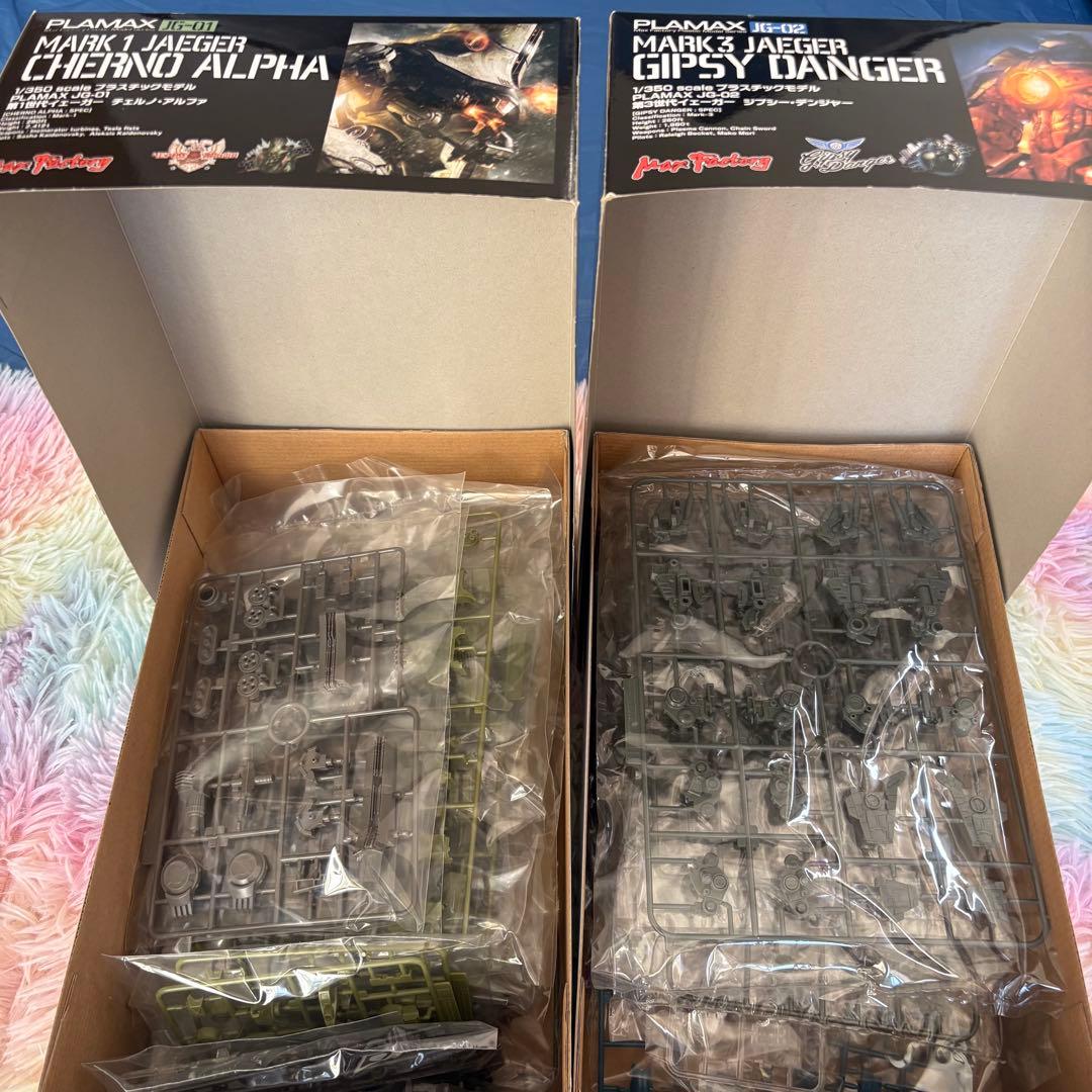 プラマックス JG-01チェルノ・アルファ + JG-02 ジプシー・デンジャー