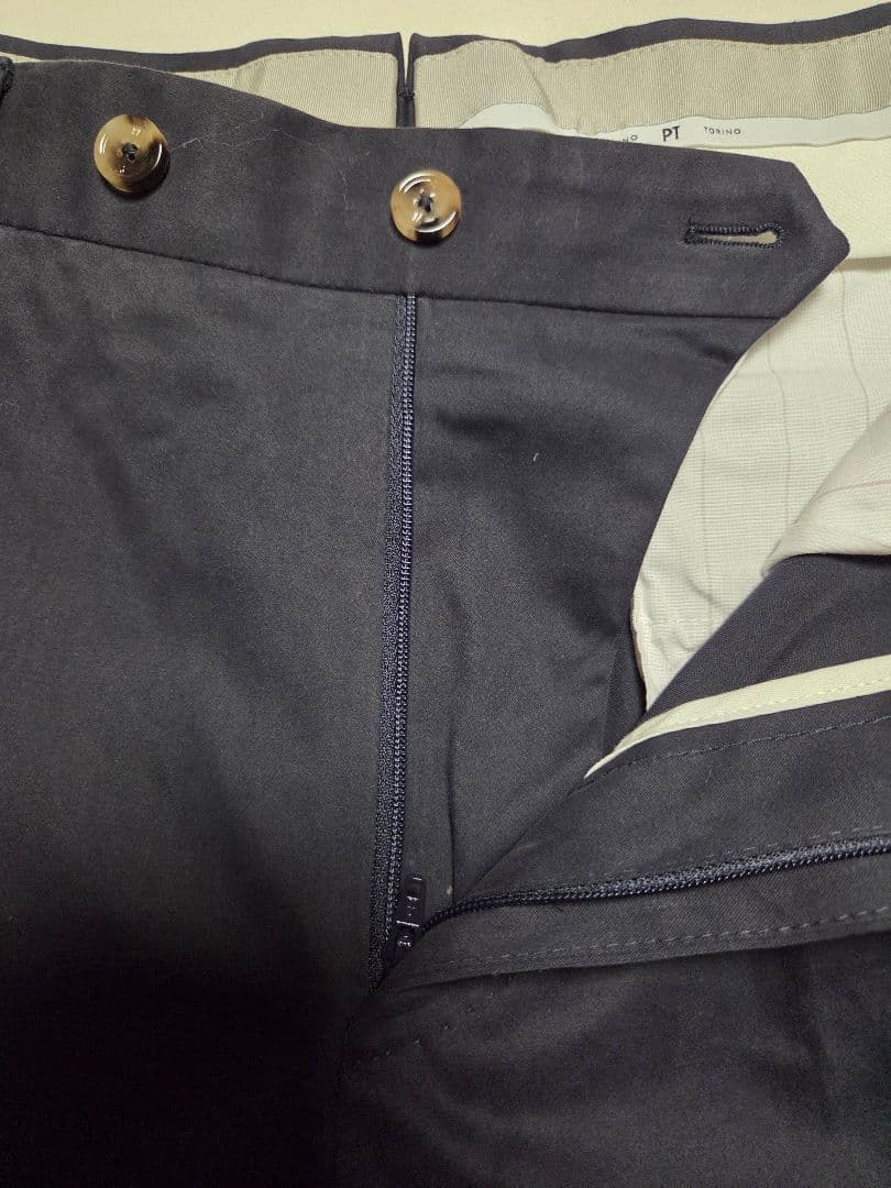 【新品】ピーティートリノ　GENTLEMAN　シルク混　チノパン　48　春秋冬