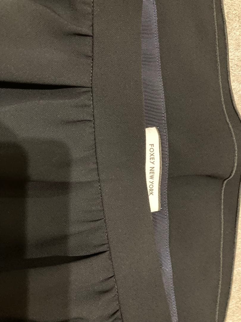 フォクシースカート４２サイズ希少❗️新品未使用２０２５年３月発売❗️定価５０６００円