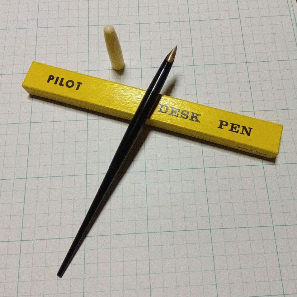 PILOT DESK PEN 日本製 ペン先14K 未使用品　傷有　ヴィンテージ